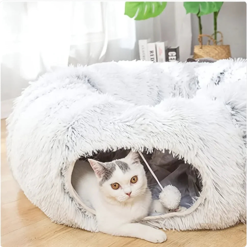 SnuggleSoft Cat Haven - Foldable Winter Tunnel & Nest